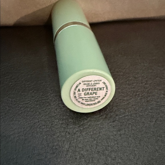 Clinique A Different Grape Lipstick - Picture 2 of 2